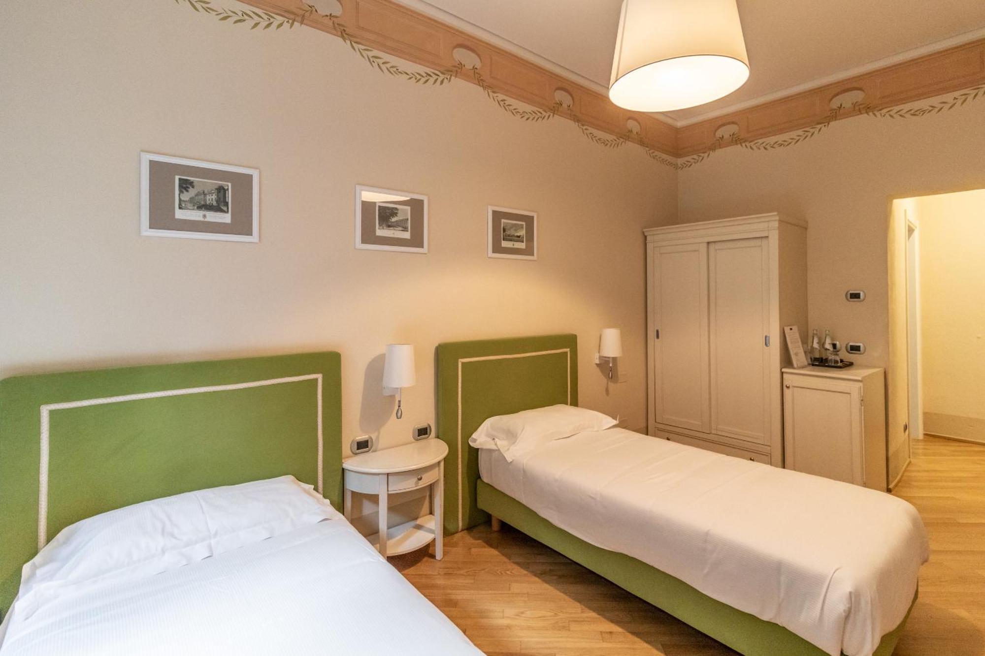Casa Isolani Luxury Rooms Piazza Maggiore Болоня Екстериор снимка