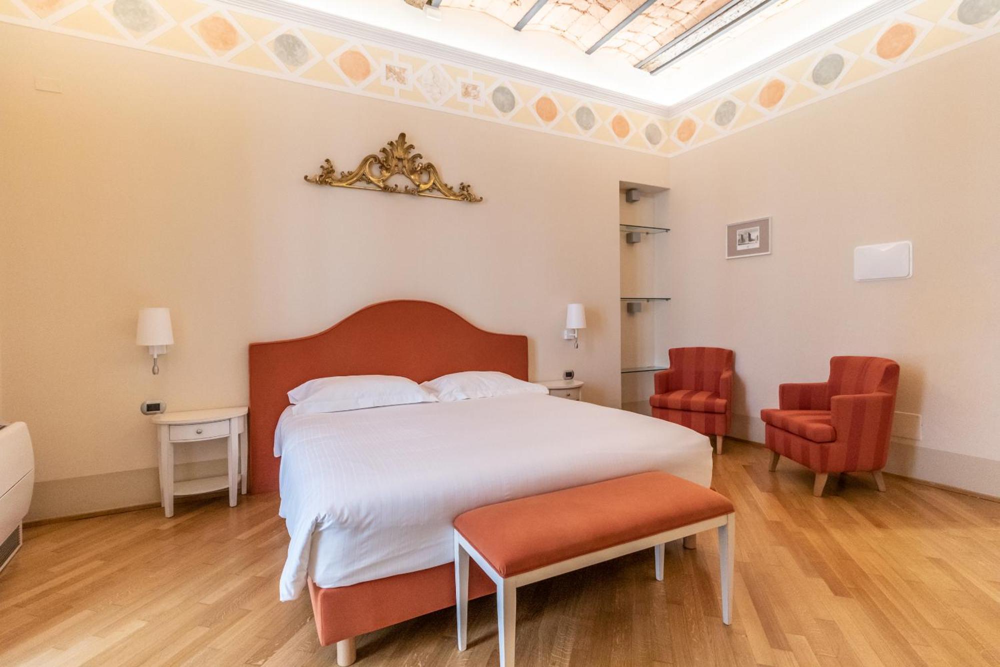 Casa Isolani Luxury Rooms Piazza Maggiore Болоня Екстериор снимка
