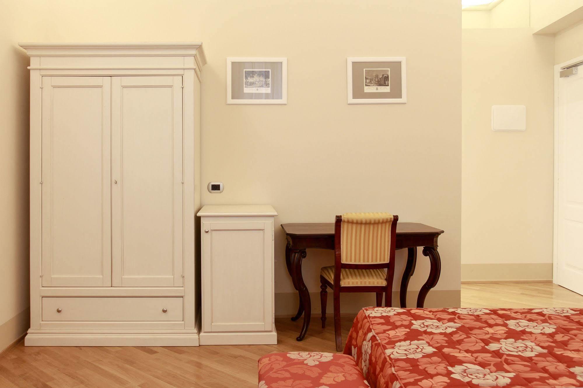 Casa Isolani Luxury Rooms Piazza Maggiore Болоня Екстериор снимка