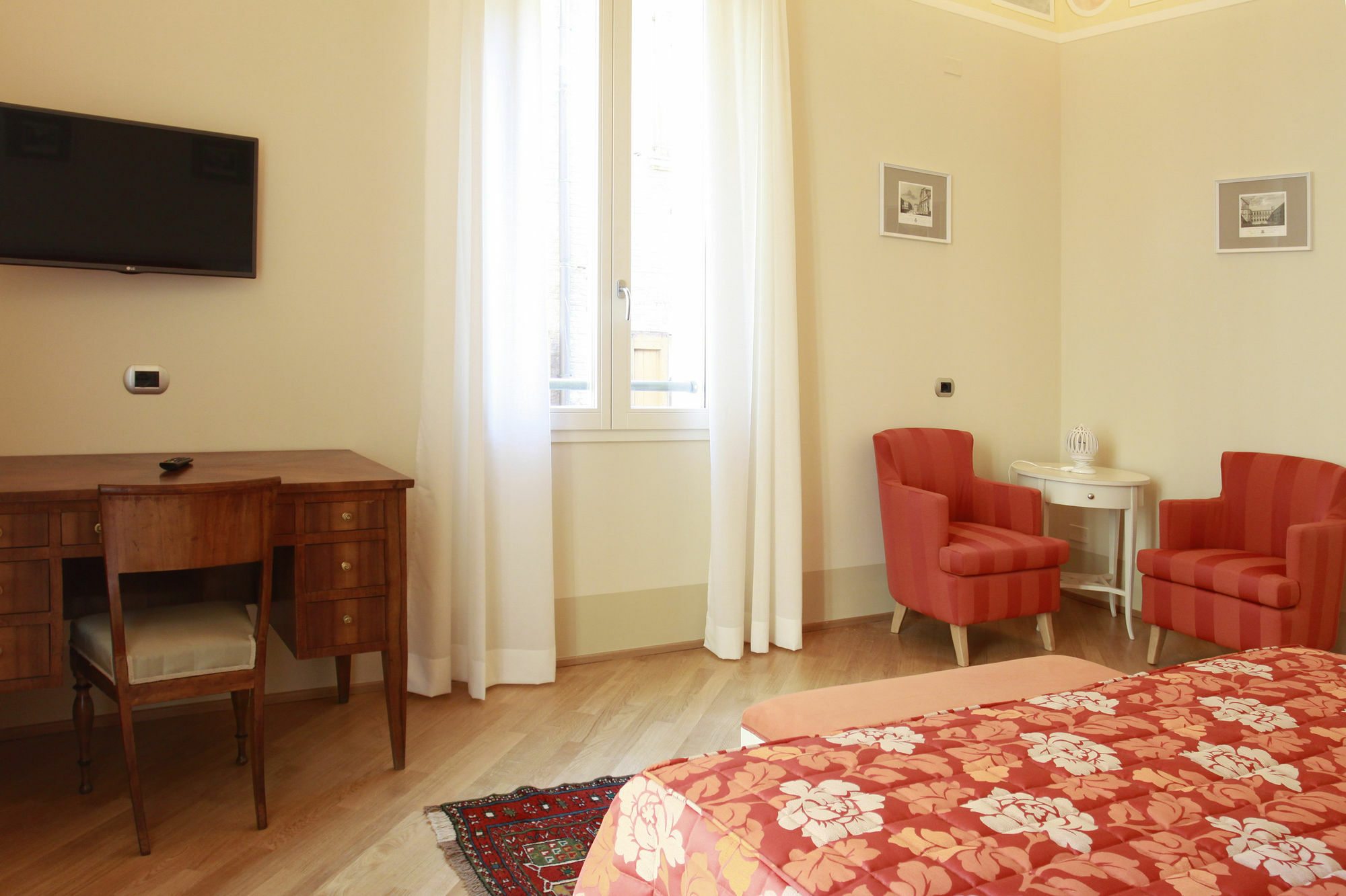 Casa Isolani Luxury Rooms Piazza Maggiore Болоня Екстериор снимка
