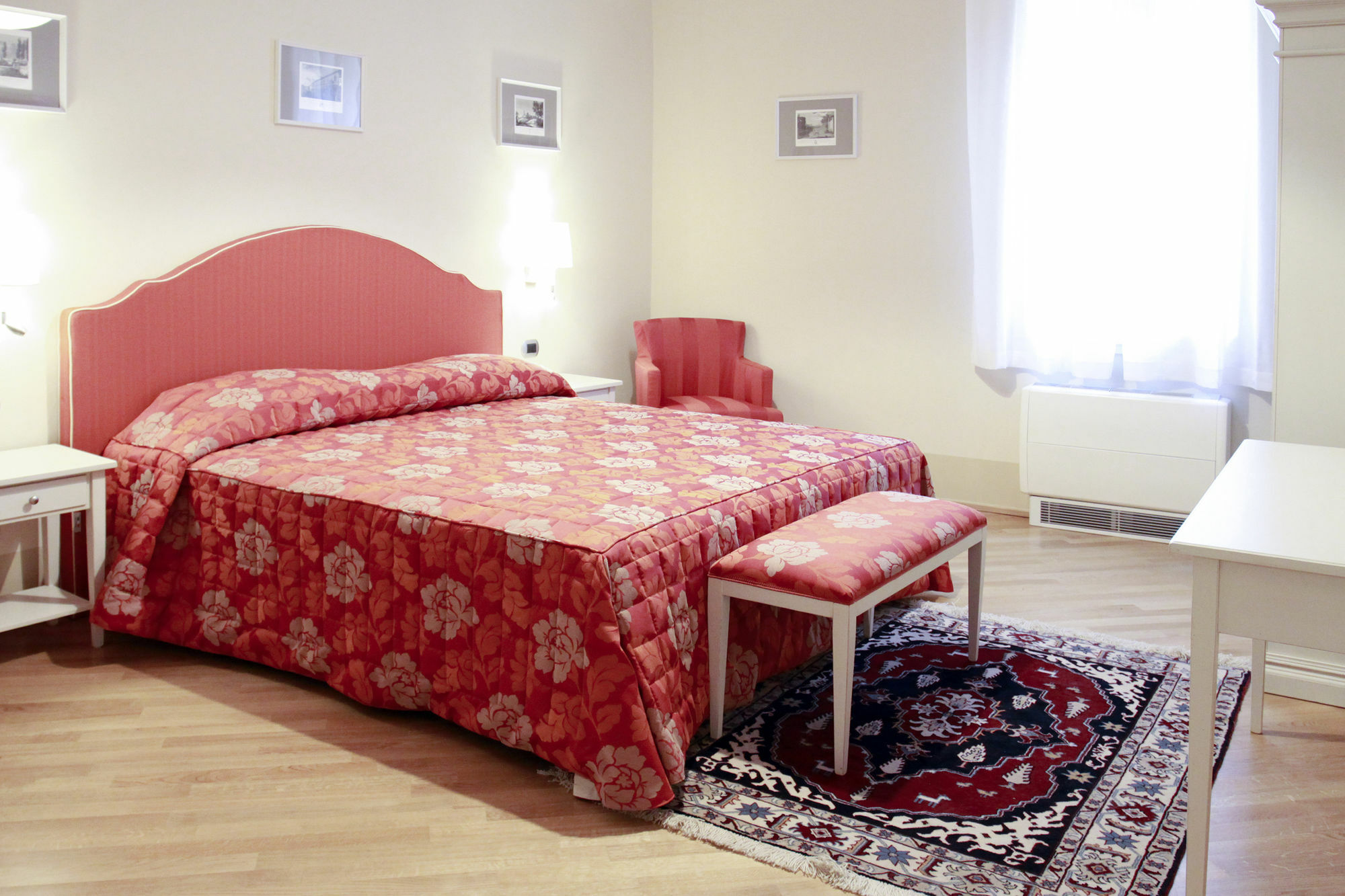 Casa Isolani Luxury Rooms Piazza Maggiore Болоня Екстериор снимка